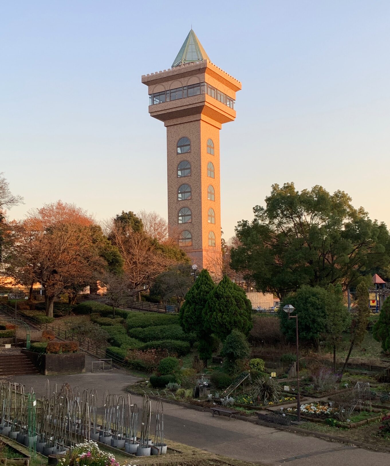 師走の空（麻溝公園）